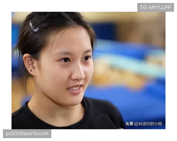 掌敏洁赛前啃汉堡被拍，教练脸都绿了